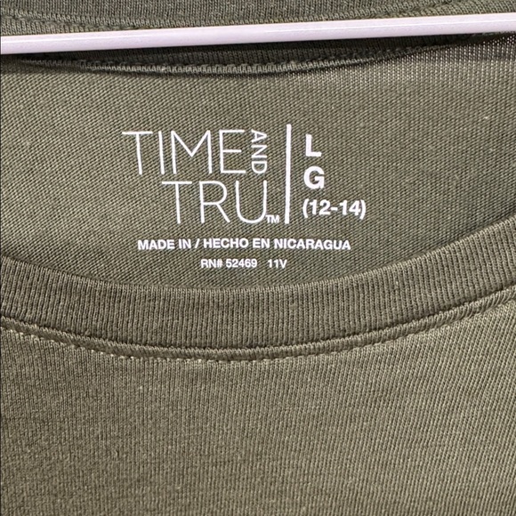 NWT Time and Tru Olive Green Long Sleeve with Yellow Fall Vinyl Graphic large - Picture 3 of 3